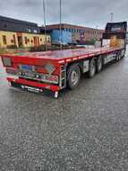 HRD Rettsemi med uttrekk og Powerpack hjelpestyring p&aring; 3. aksel bilde